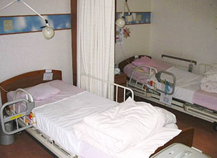 介護老人保健施設アゼリア　居室